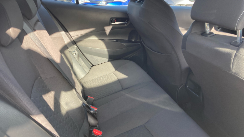 Toyota Corolla 1.8 VVT-i Hybrid Icon Tech 5dr CVT Hybrid Hatchback